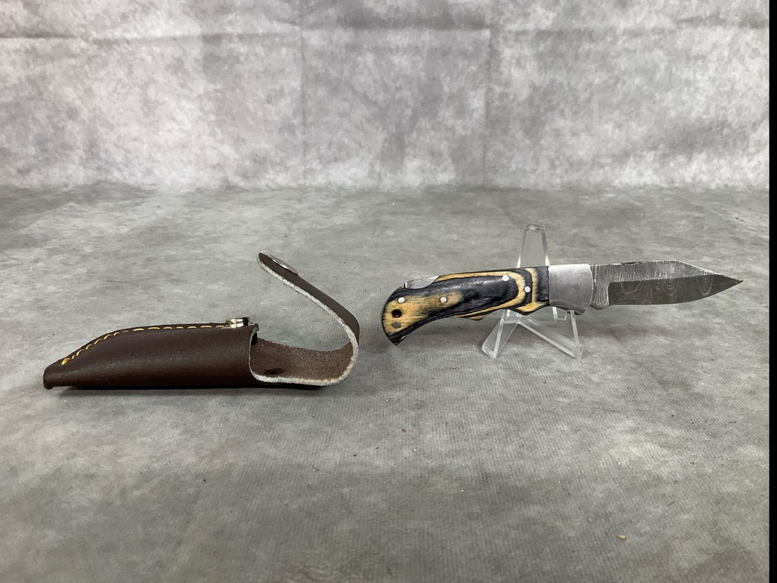 Assorted Knives - 14