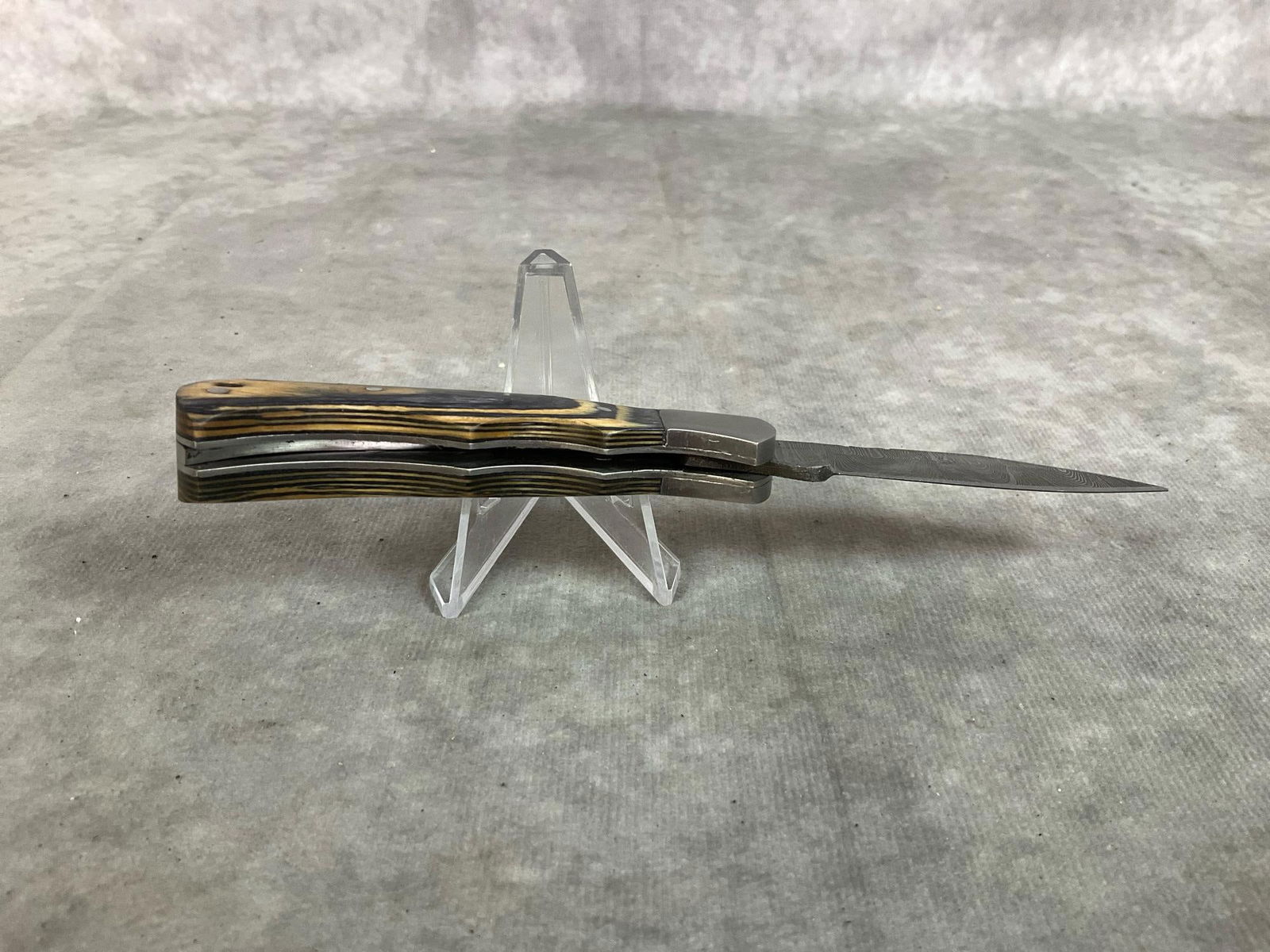 Assorted Knives - 17