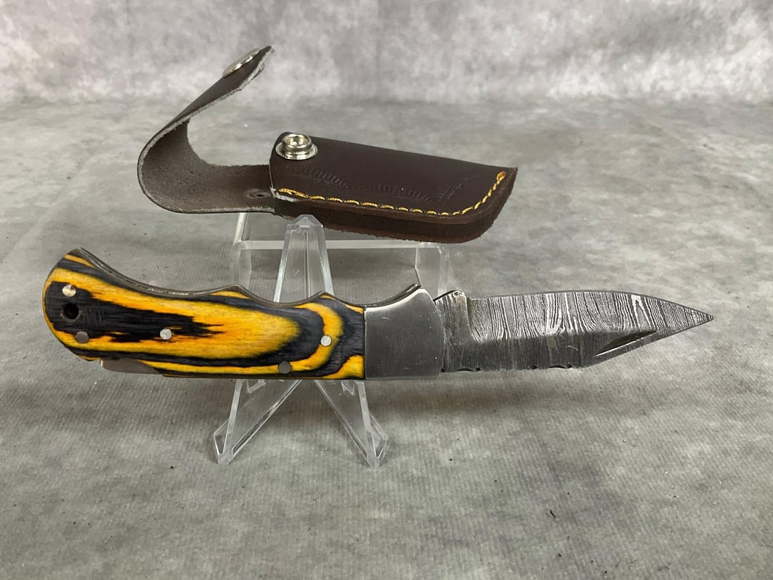 Assorted Knives - 20