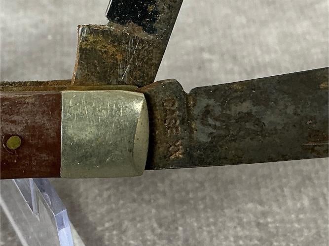 Case and Schrade Knives - 7