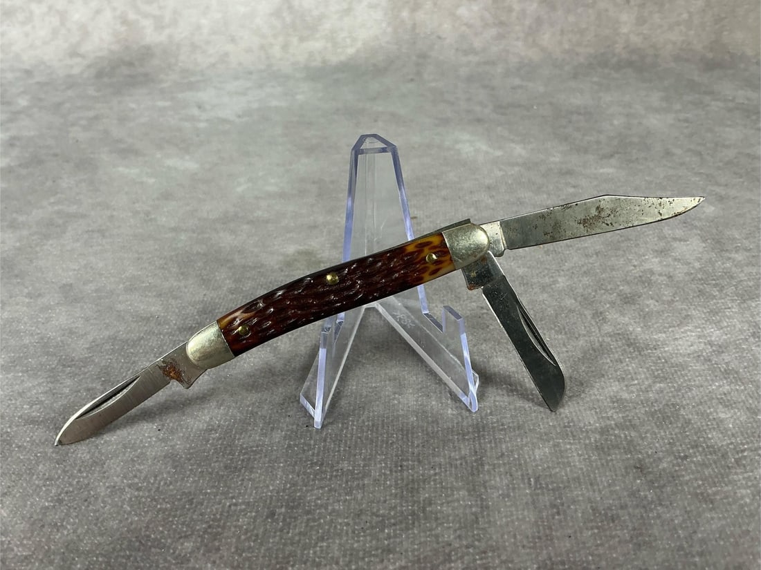 Case and Schrade Knives - 9