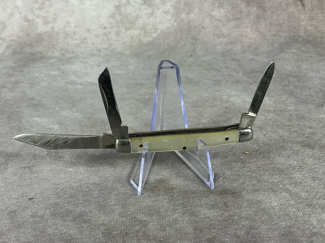 Knives Assorted - 12