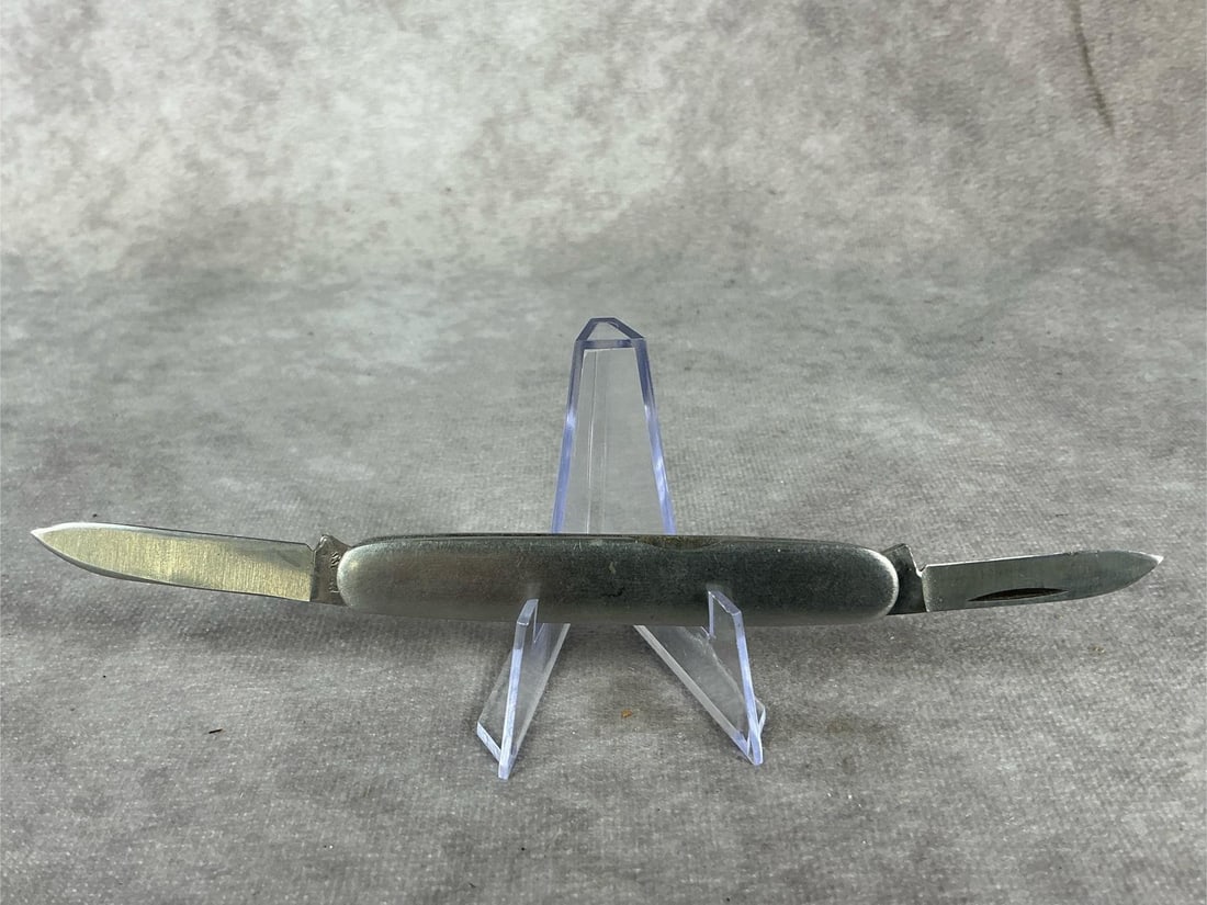 Knives Assorted - 16