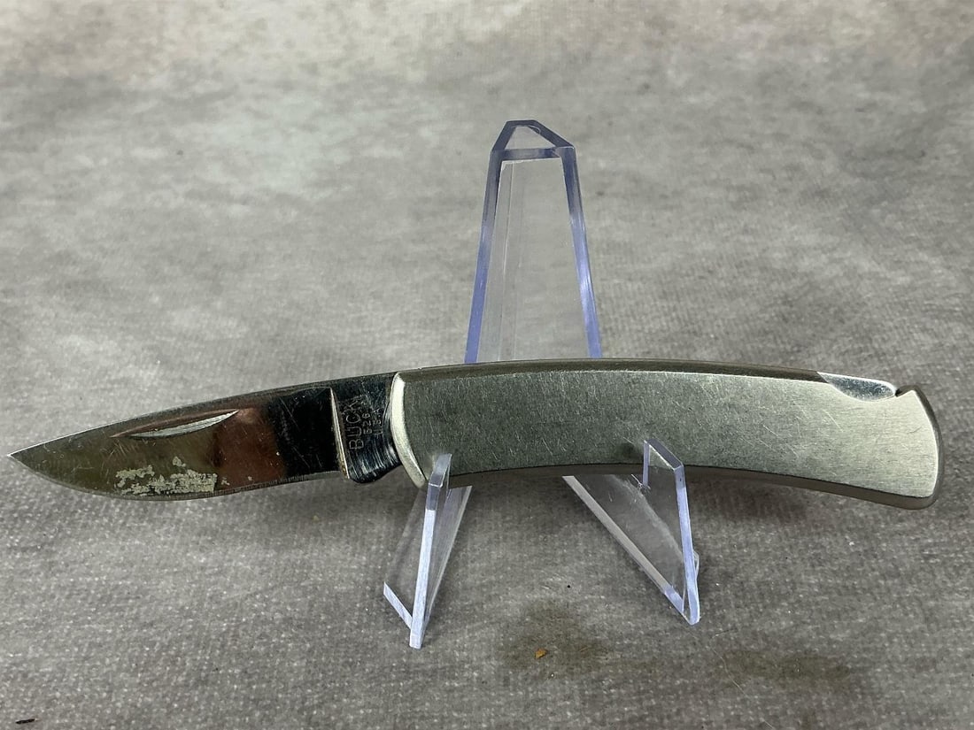 Knives Assorted - 18