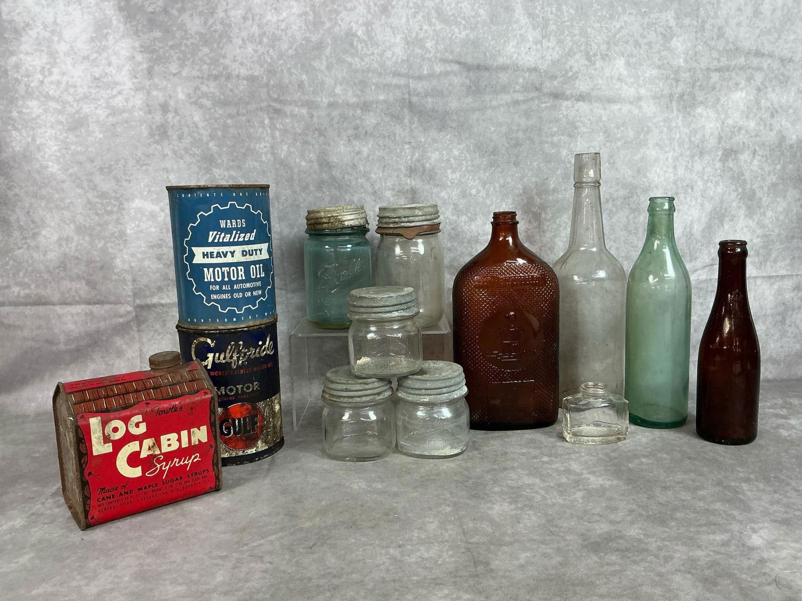 Vintage Bottles, Jars & Cans (1 of 12)