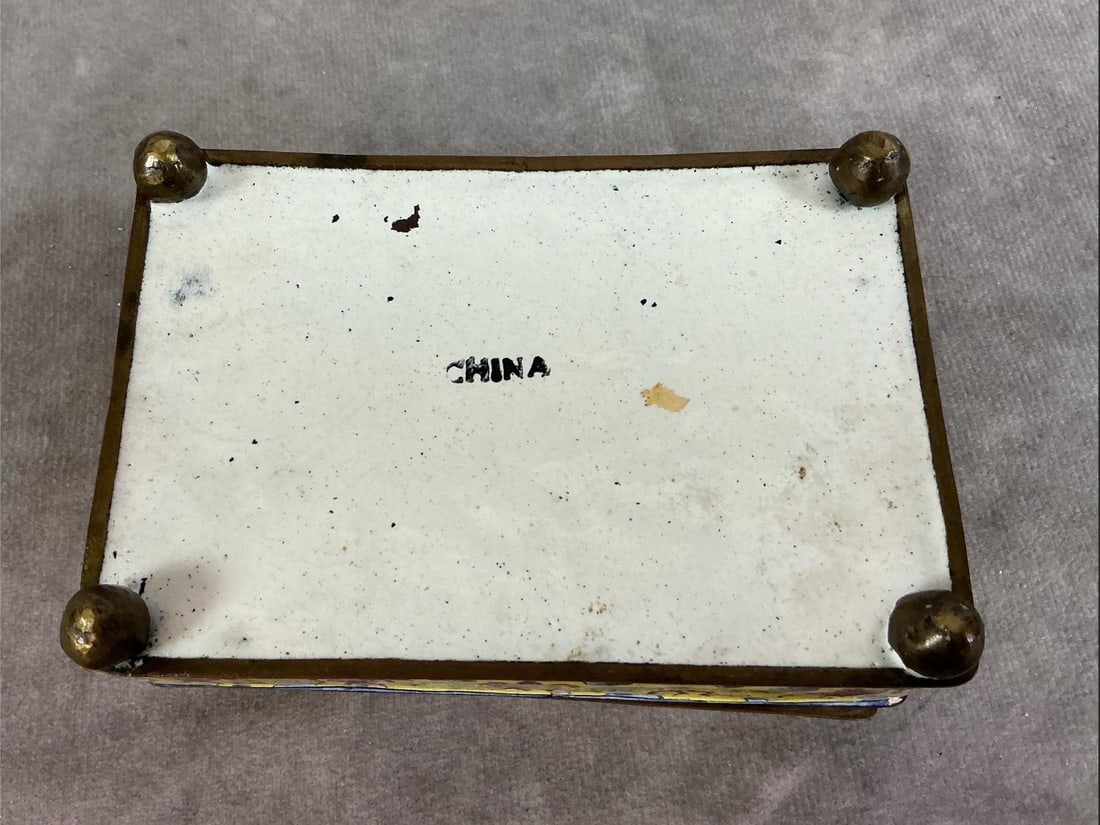 Asian Vases & Boxes - 15