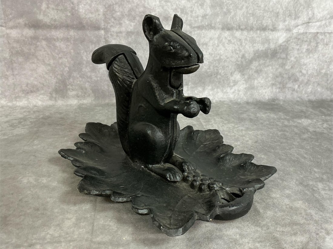 Ghana Mask, Crock, & Nutcracker - 9