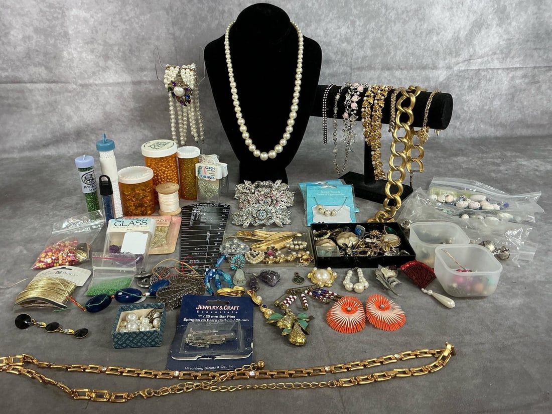 Jewelry Making Lot (1 of 9)