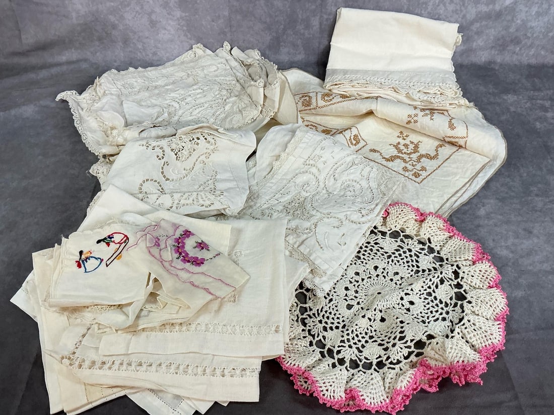 Vintage Linens - 6