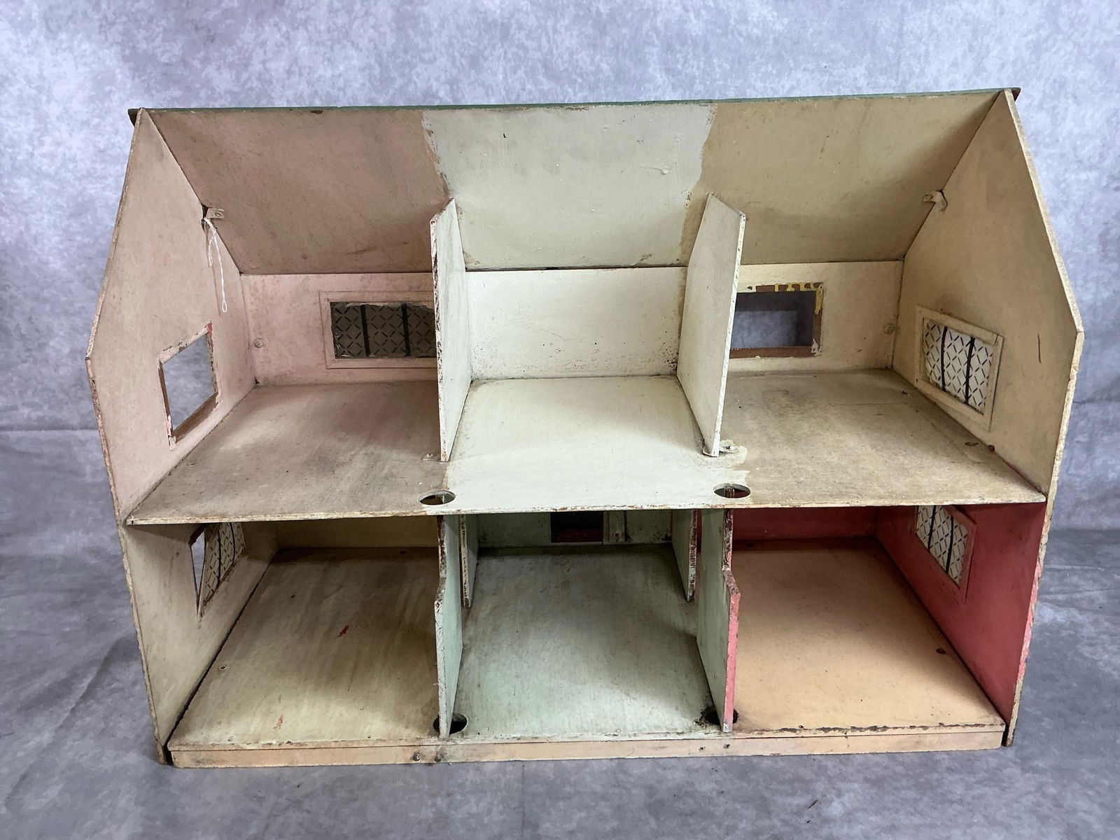 Vintage Doll House - 4