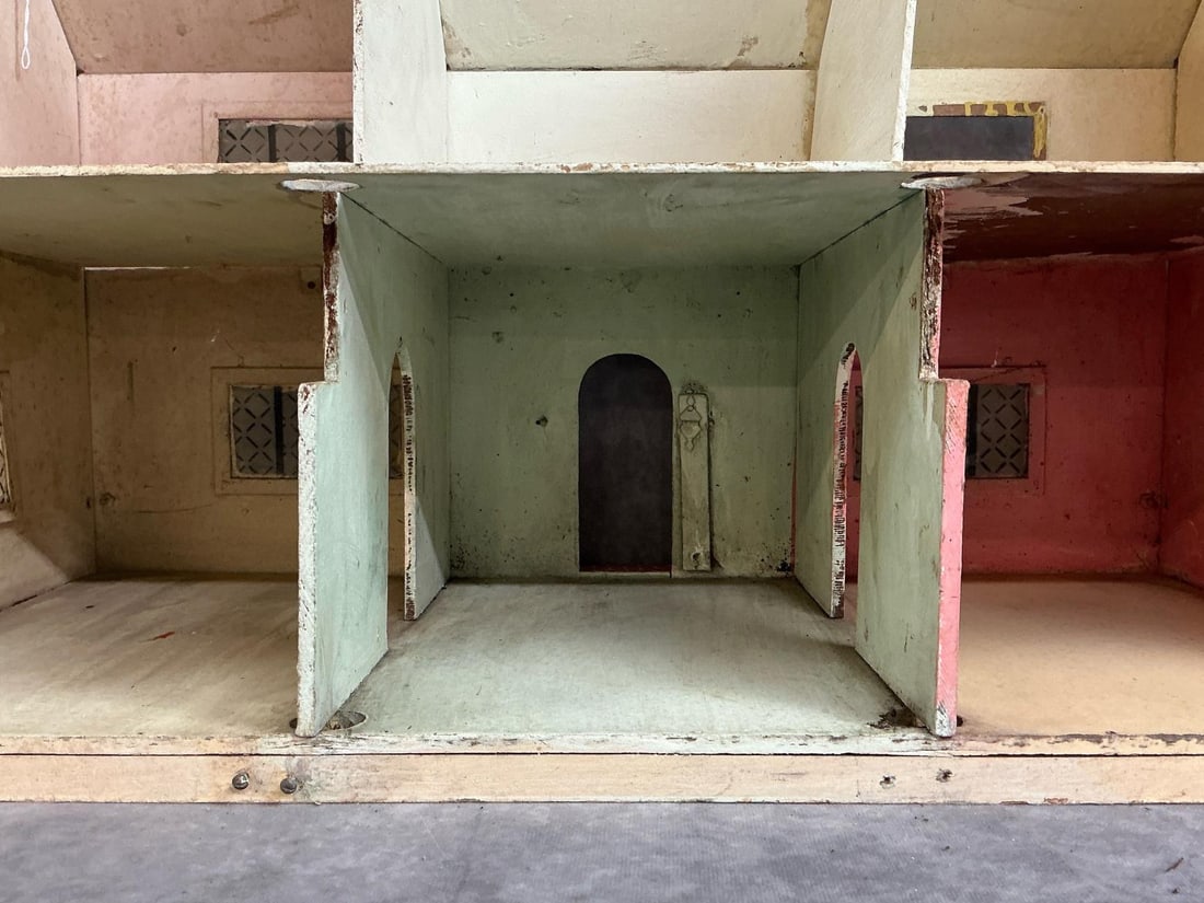Vintage Doll House - 5