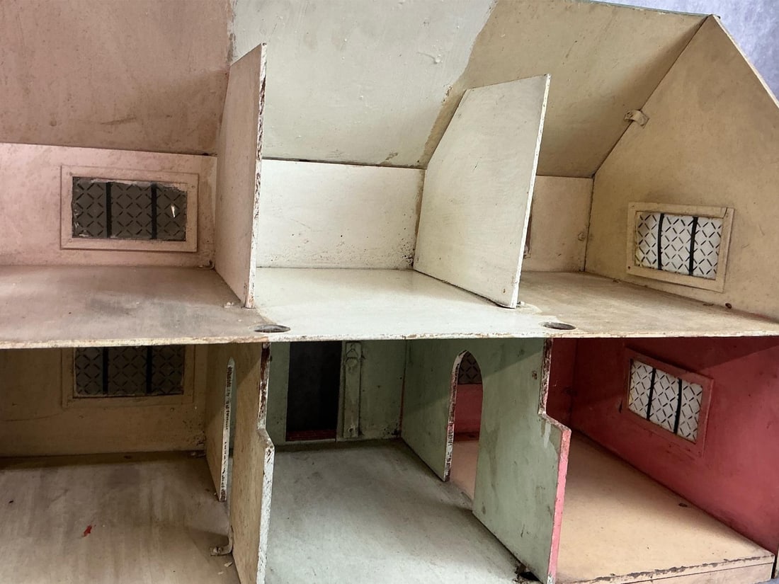 Vintage Doll House - 6