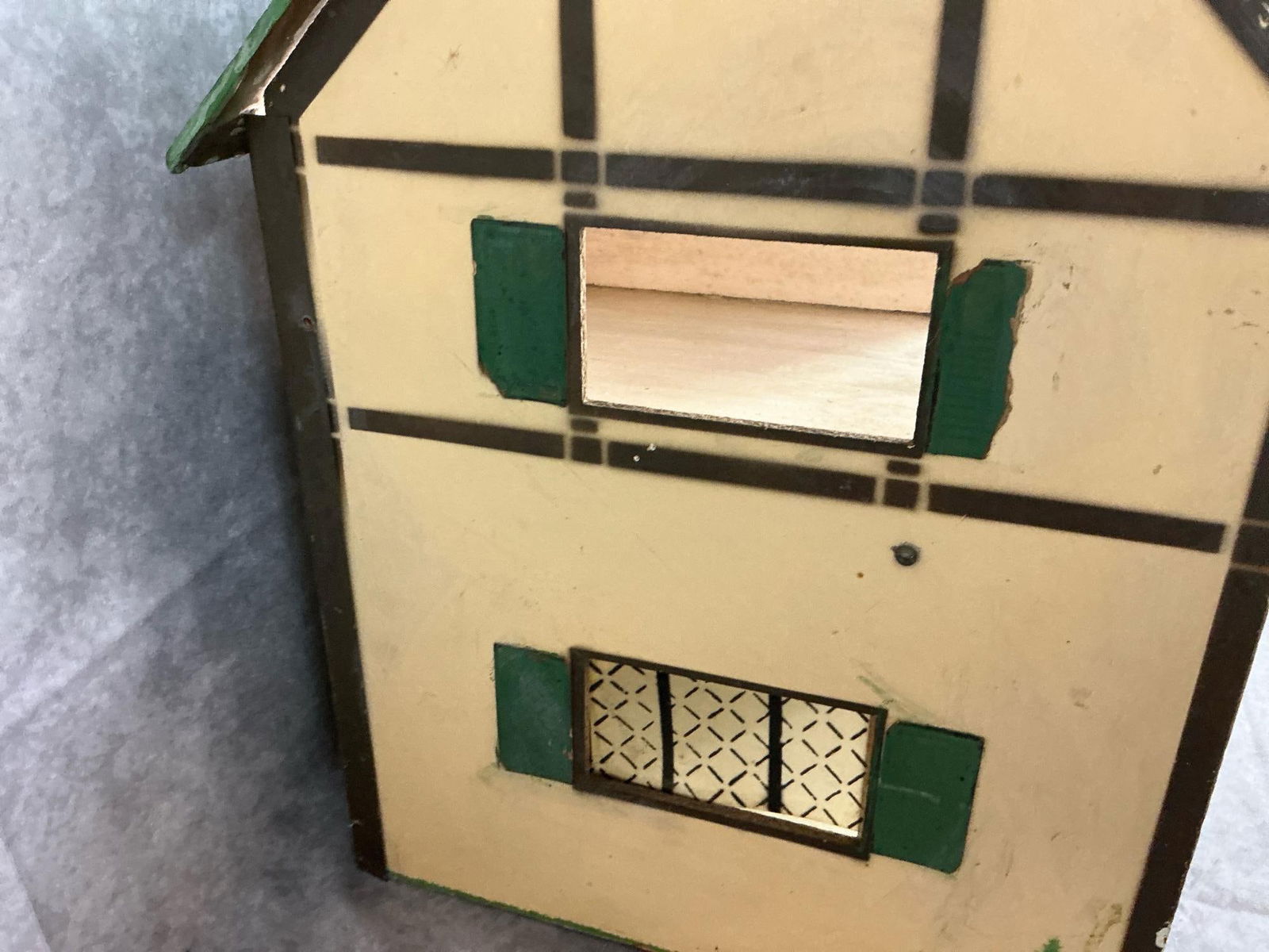 Vintage Doll House - 7