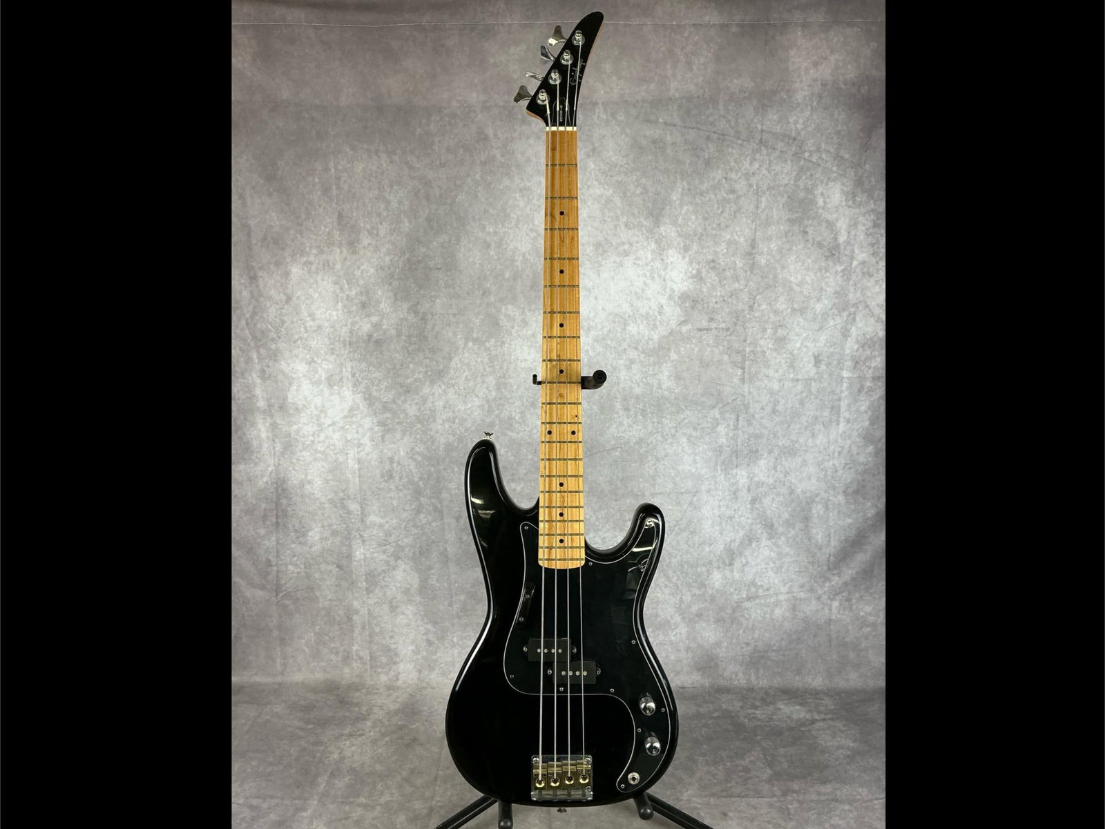 Gibson Epiphone Four String Bass - 2