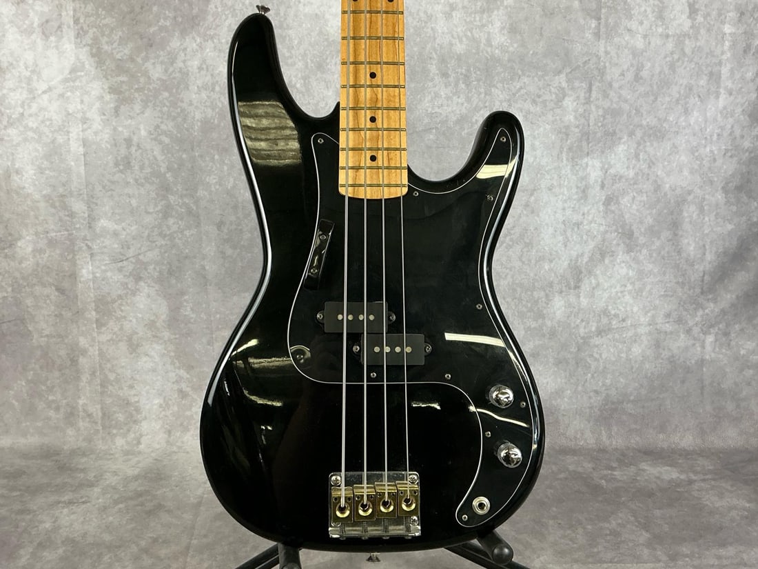 Gibson Epiphone Four String Bass - 3