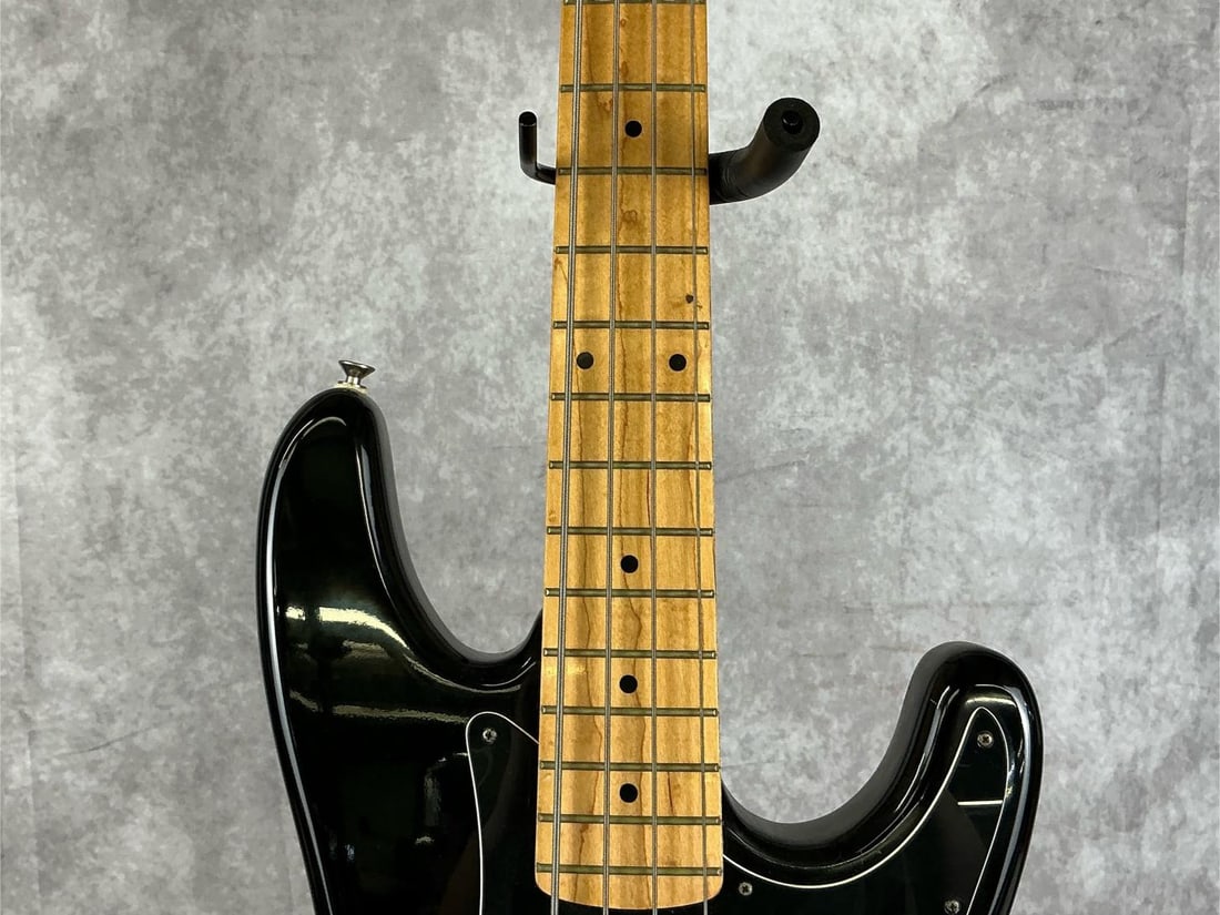 Gibson Epiphone Four String Bass - 7