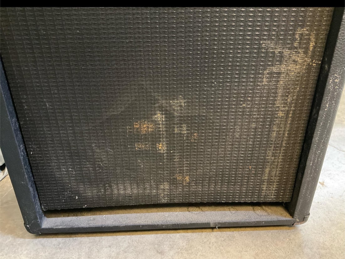 Fender Bass Amp - 10