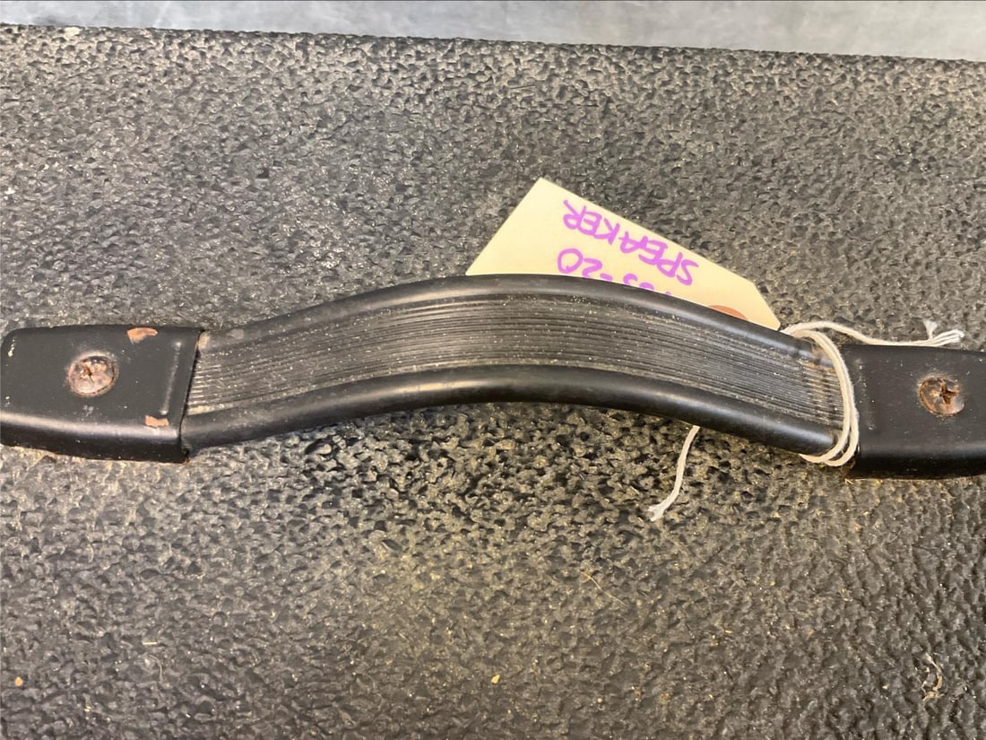 Peavey Speakers Pair - 7