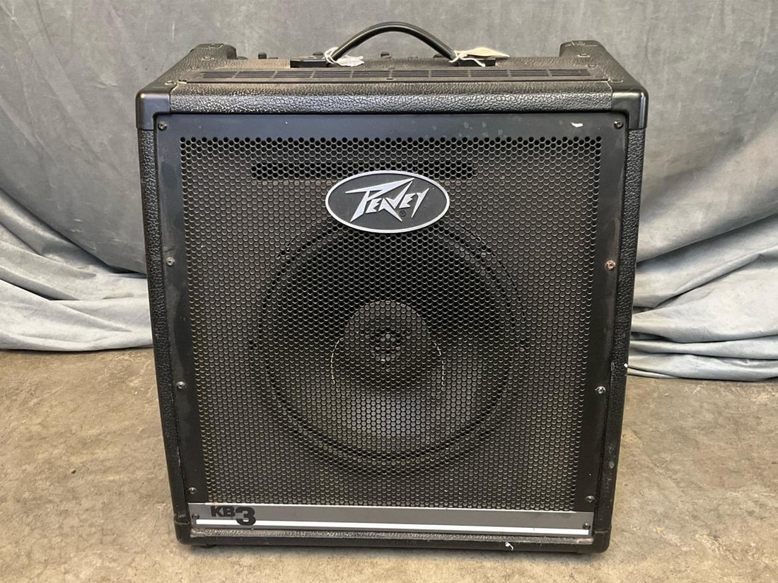 Peavey Keyboard Amplifier (1 of 6)