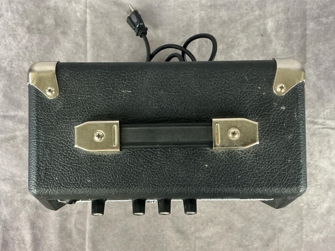 Fender Frontman 10G Amp - 7