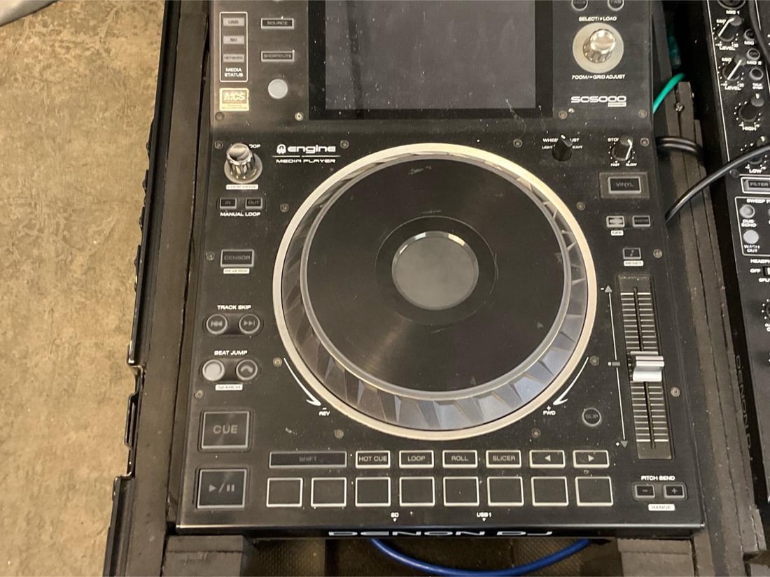 Denon DJ Board - 7