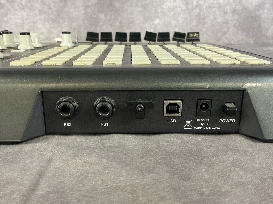 Akai Pro APC 40 Controller - 7