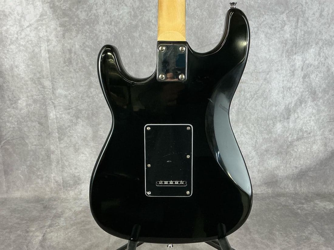 Custom Stratocaster Electric Guitar - 10