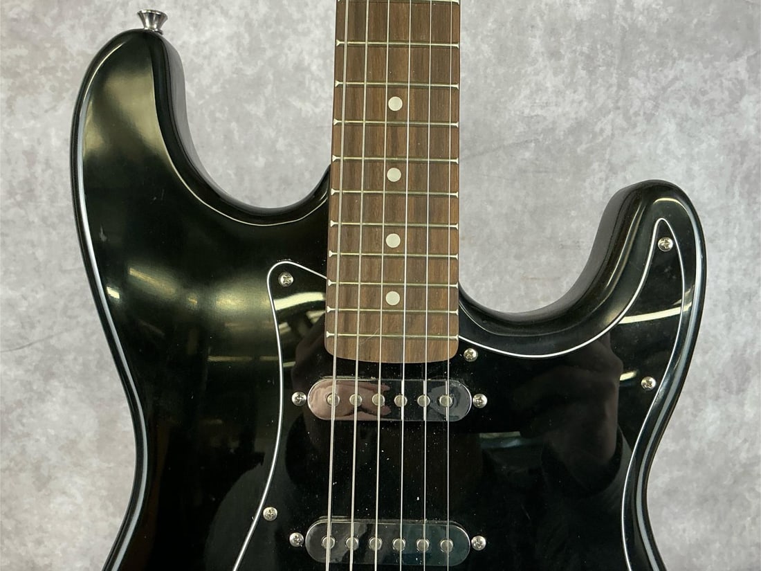 Custom Stratocaster Electric Guitar - 4