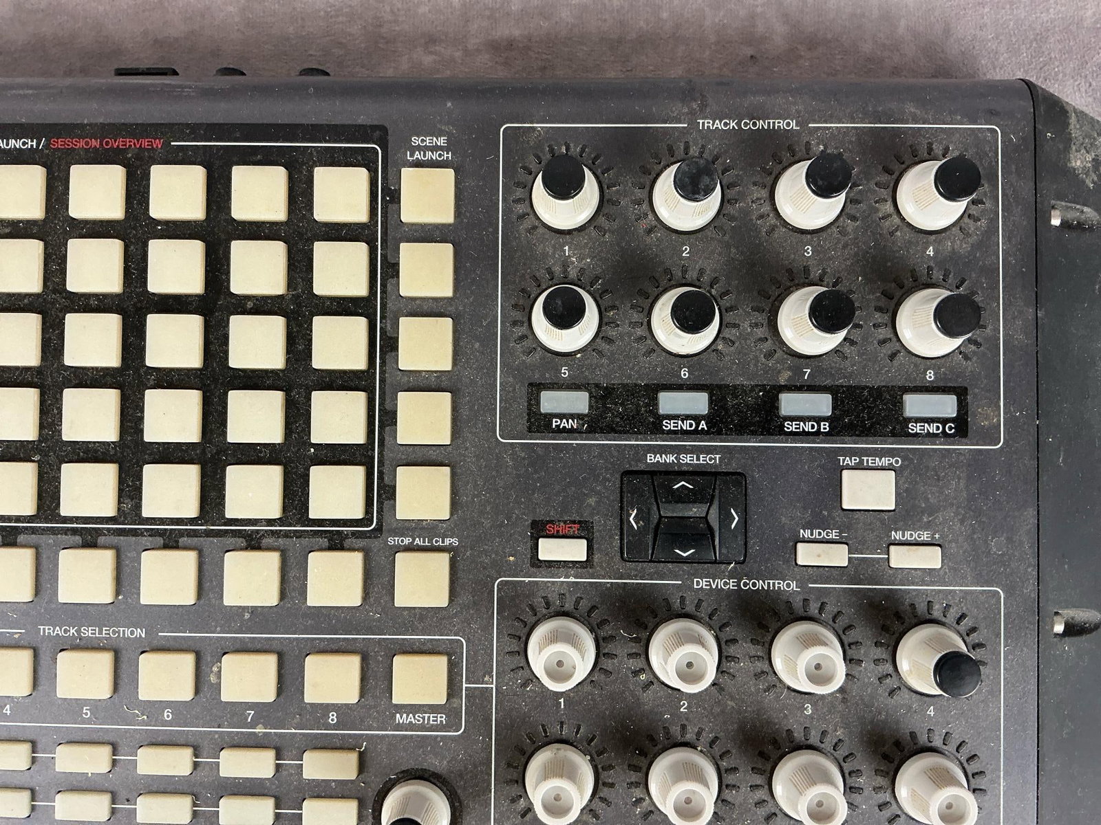 Akai Pro APC 40 Controller - 3
