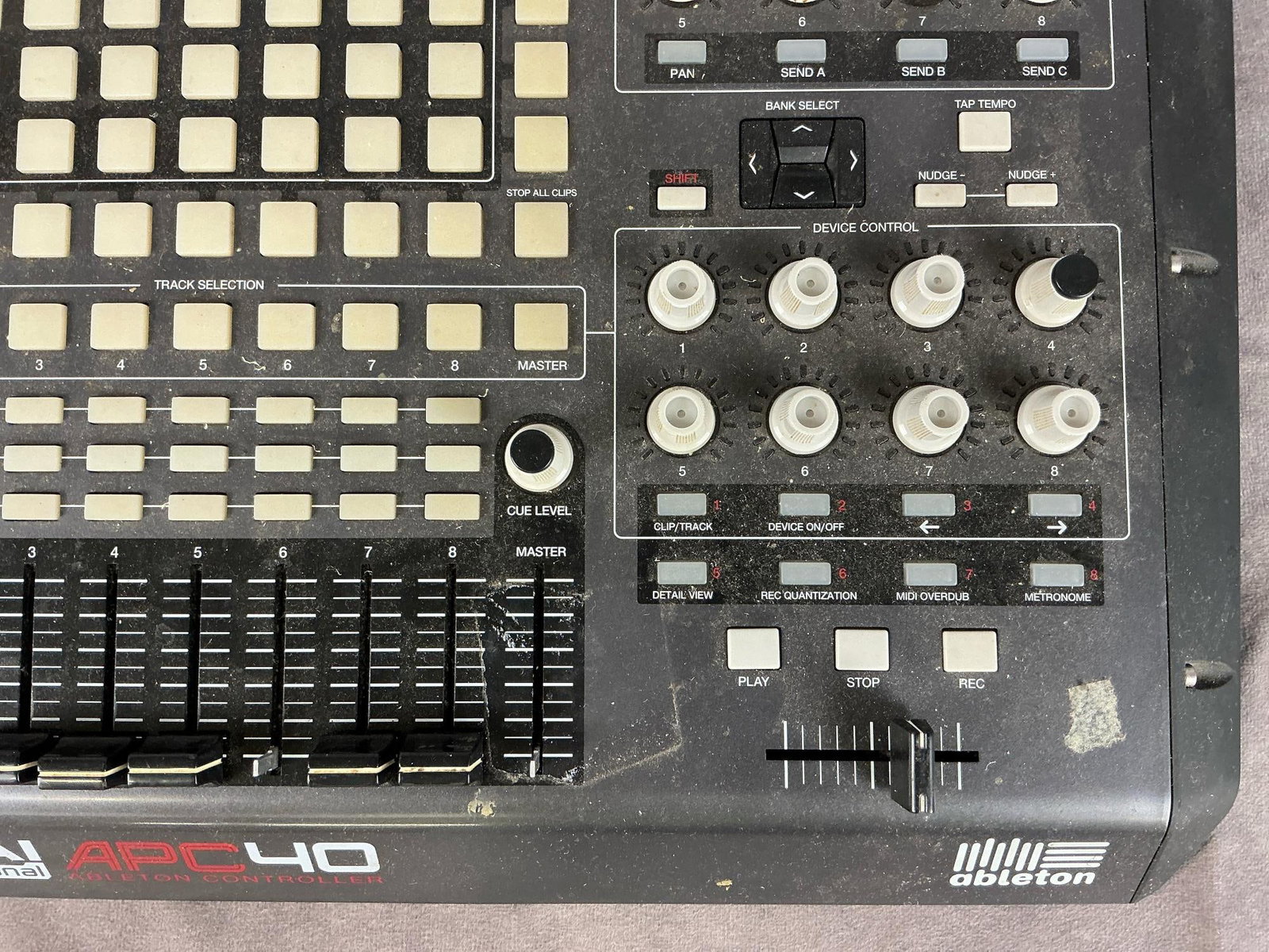 Akai Pro APC 40 Controller - 4