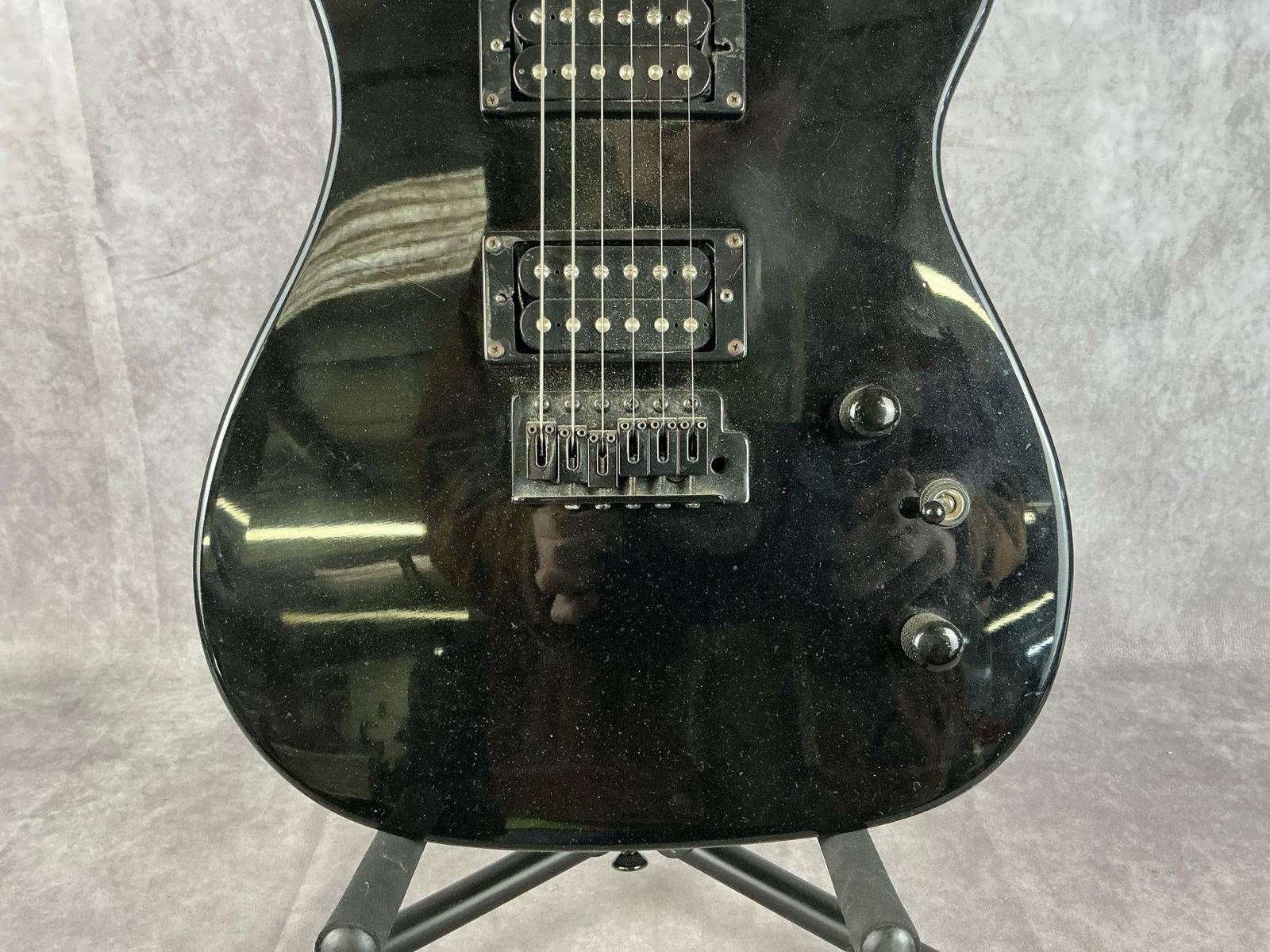 Dean Stratocaster Guitar - 3