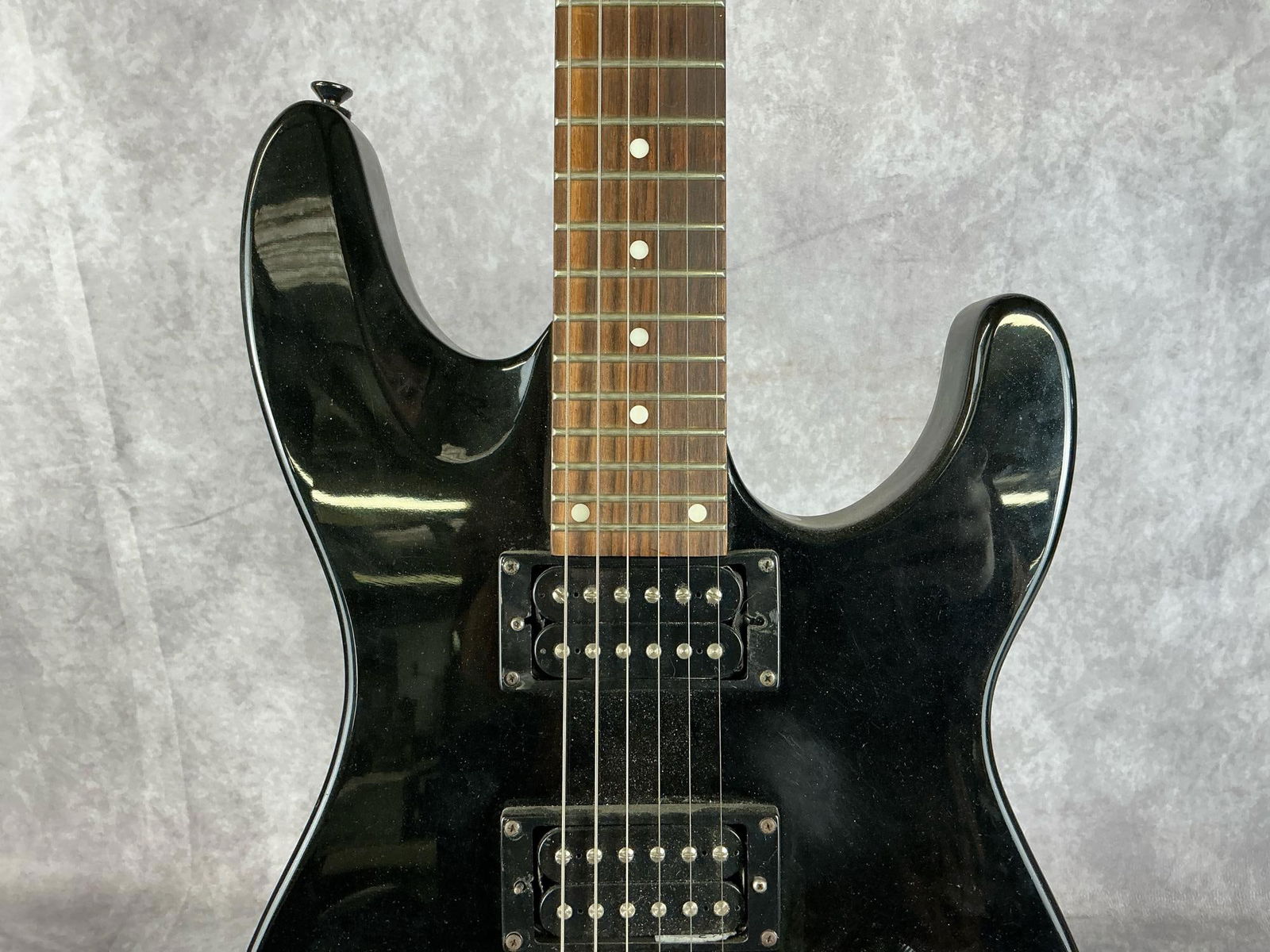 Dean Stratocaster Guitar - 4