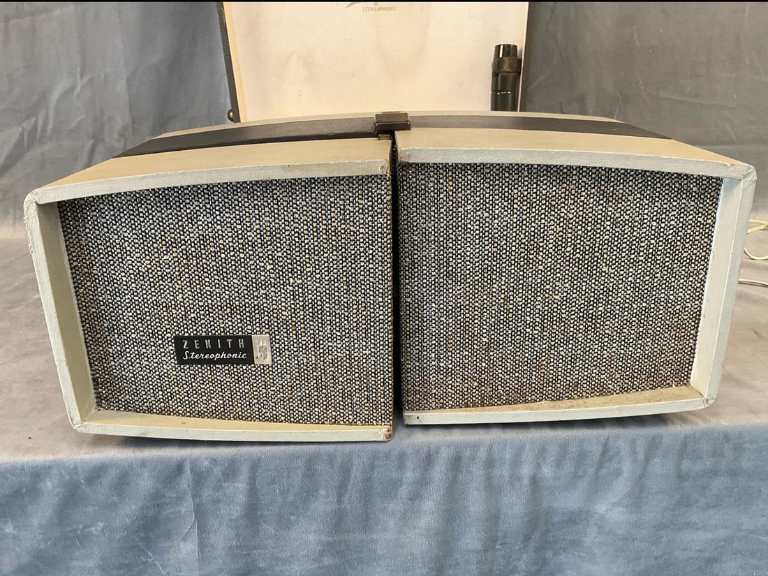 MCM Zenith Record Player - 6