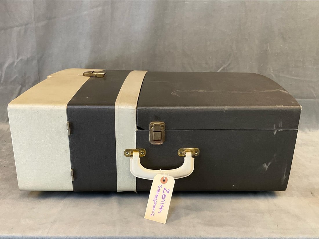 MCM Zenith Record Player - 7