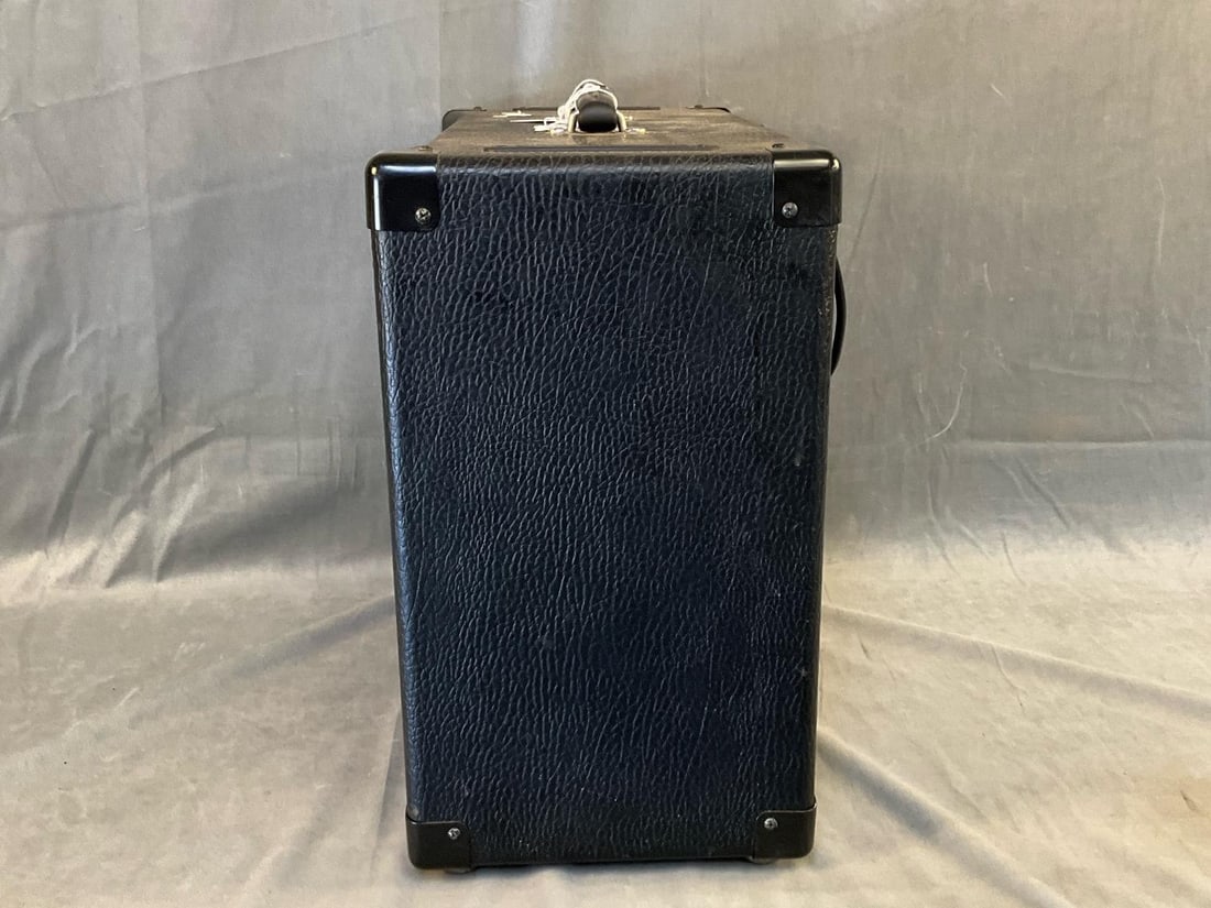 Peavey Amplifier - 8