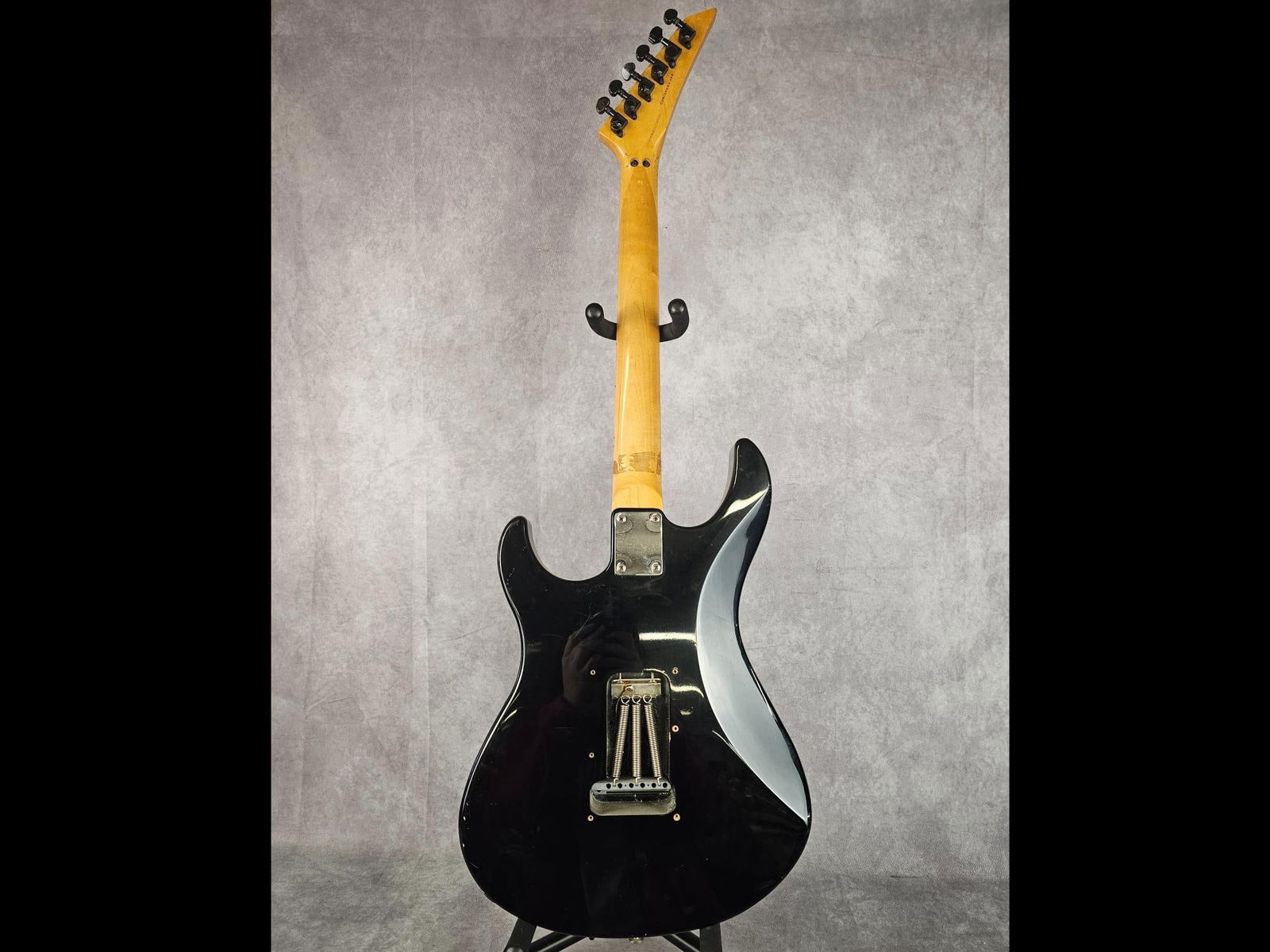 Jackson Electric Guitar - 6