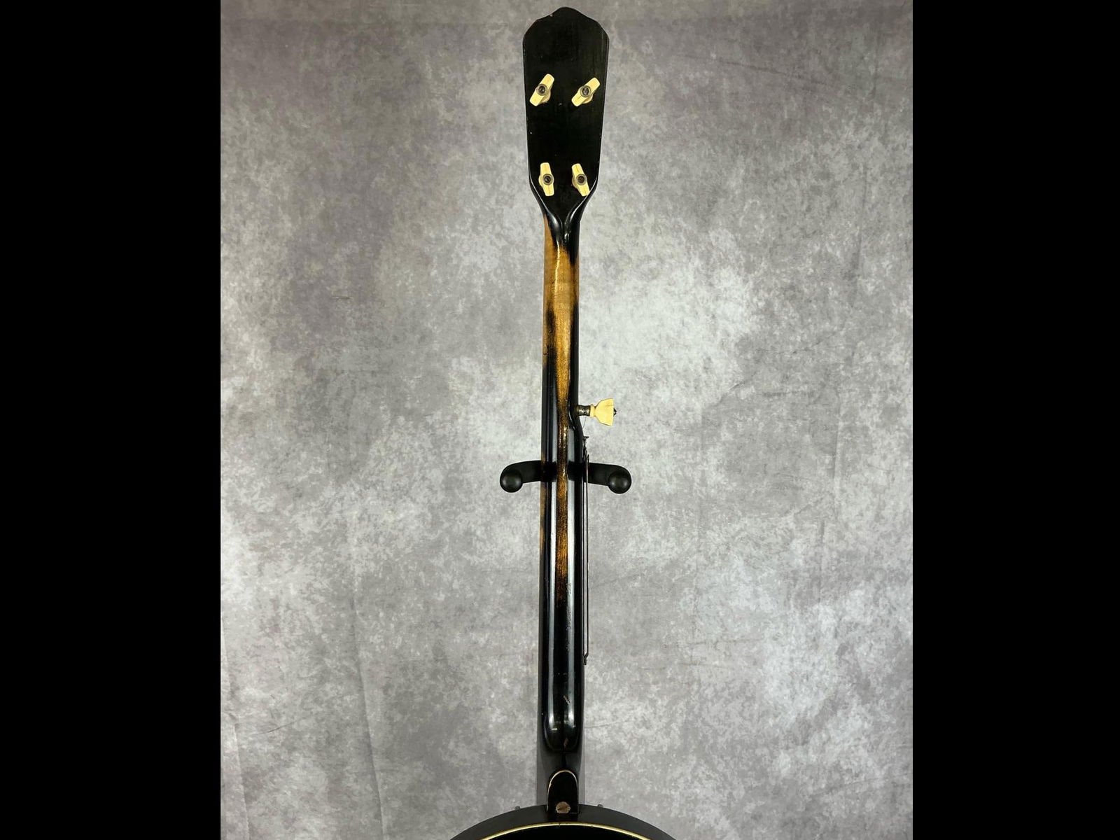 Silvertone Banjo - 10