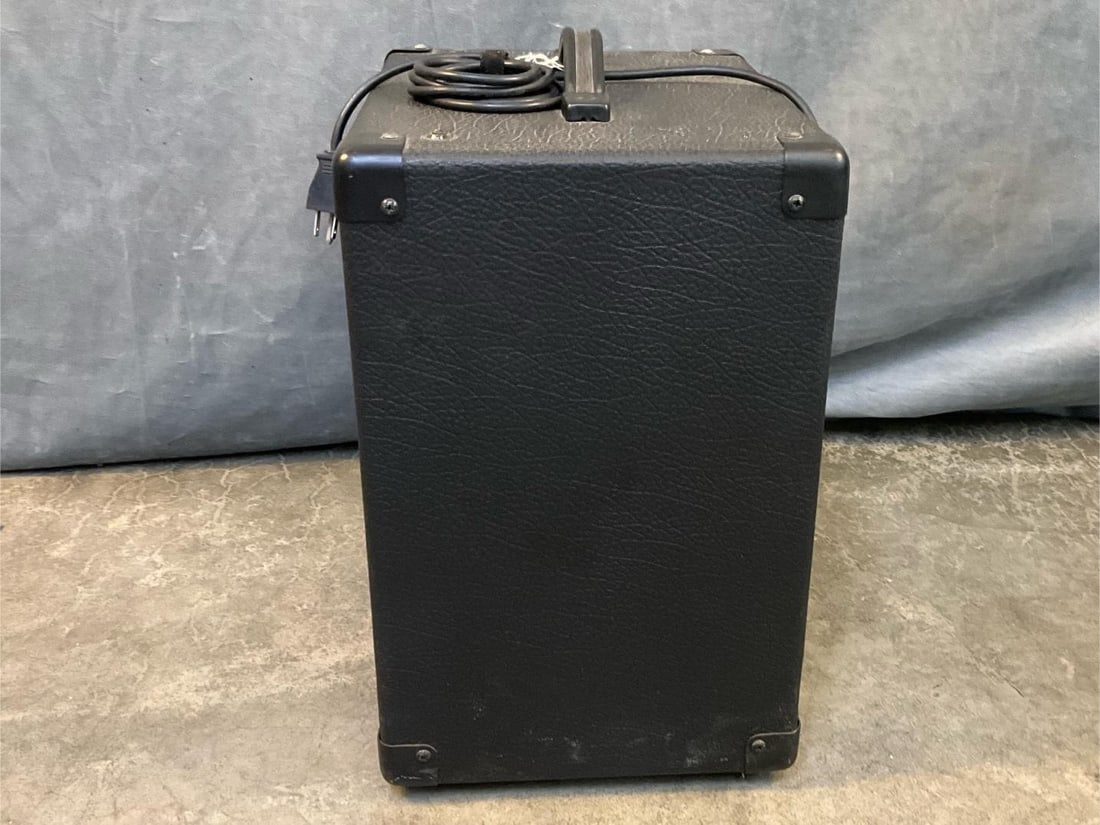 Peavey Amplifier - 4