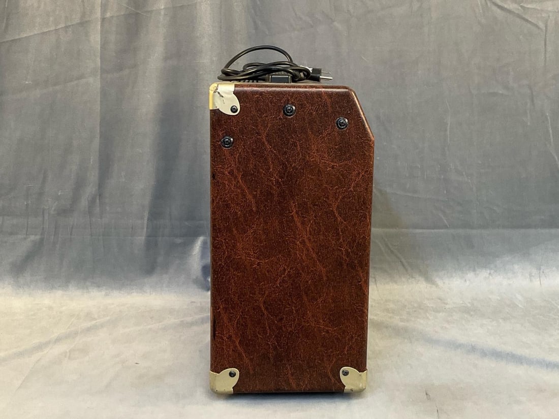 Behringer Amplifier - 2