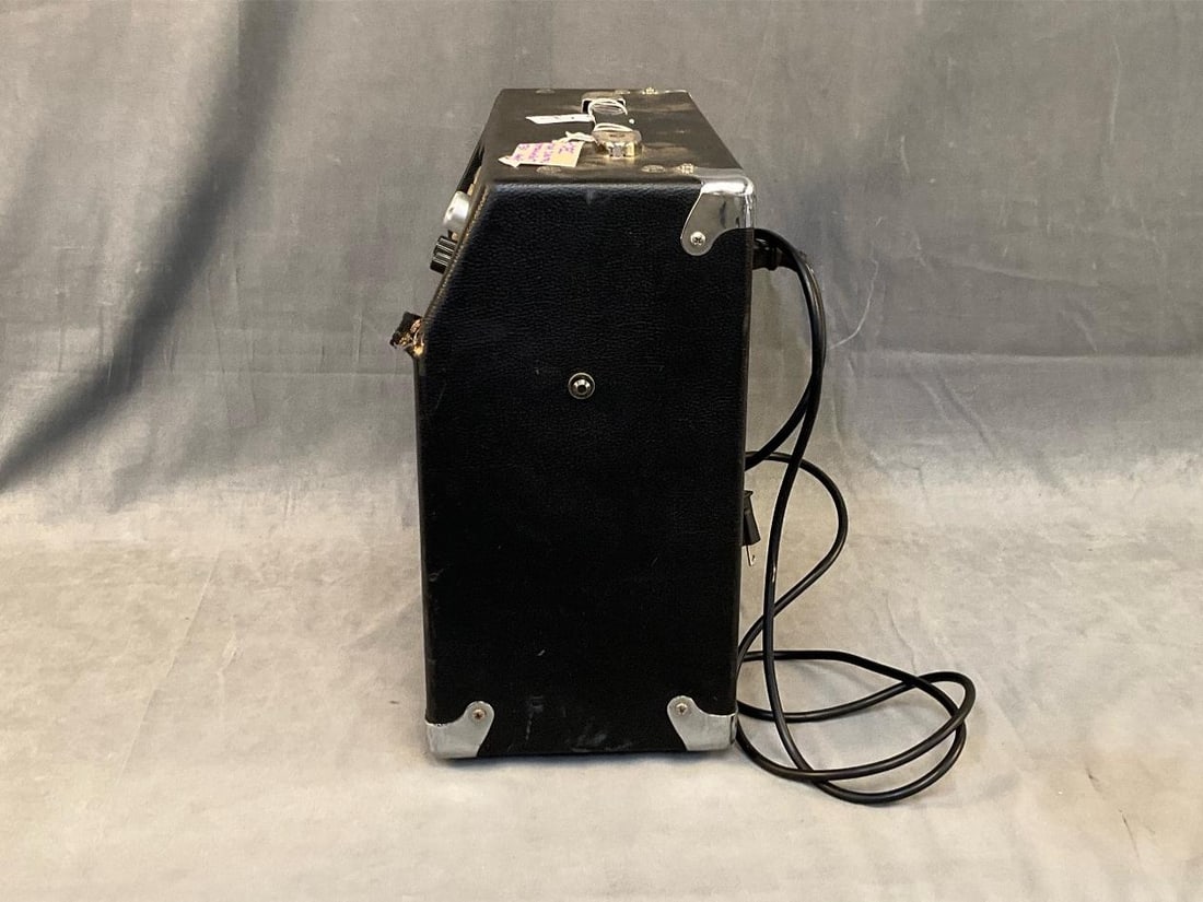 Fender Amplifier - 4