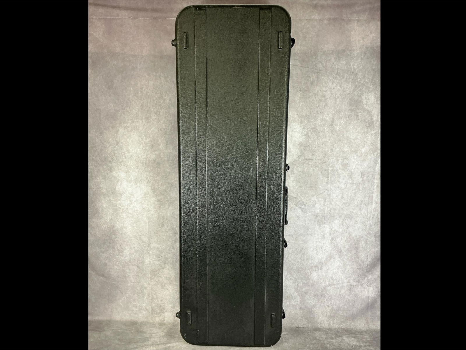 Gator Hardshell Guitar Case - 2