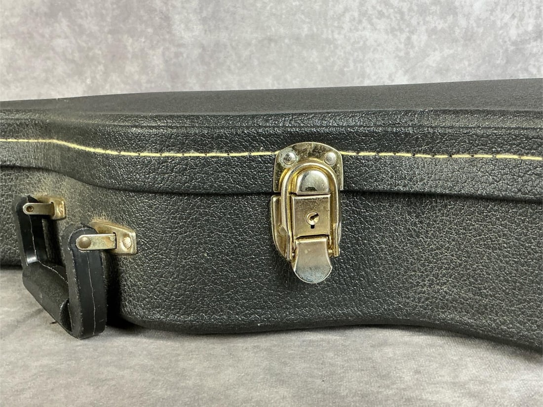 Ovation Hardshell Guitar Case - 5