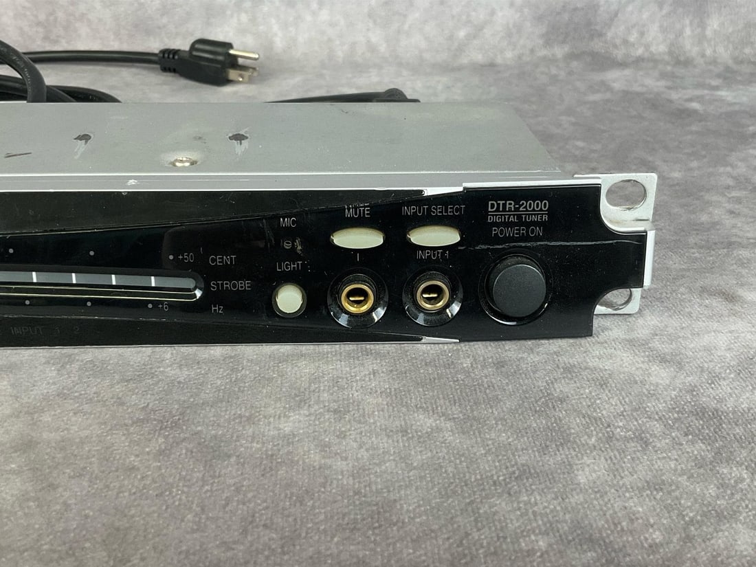 Korg DTR-2000 Digital Tuner - 4