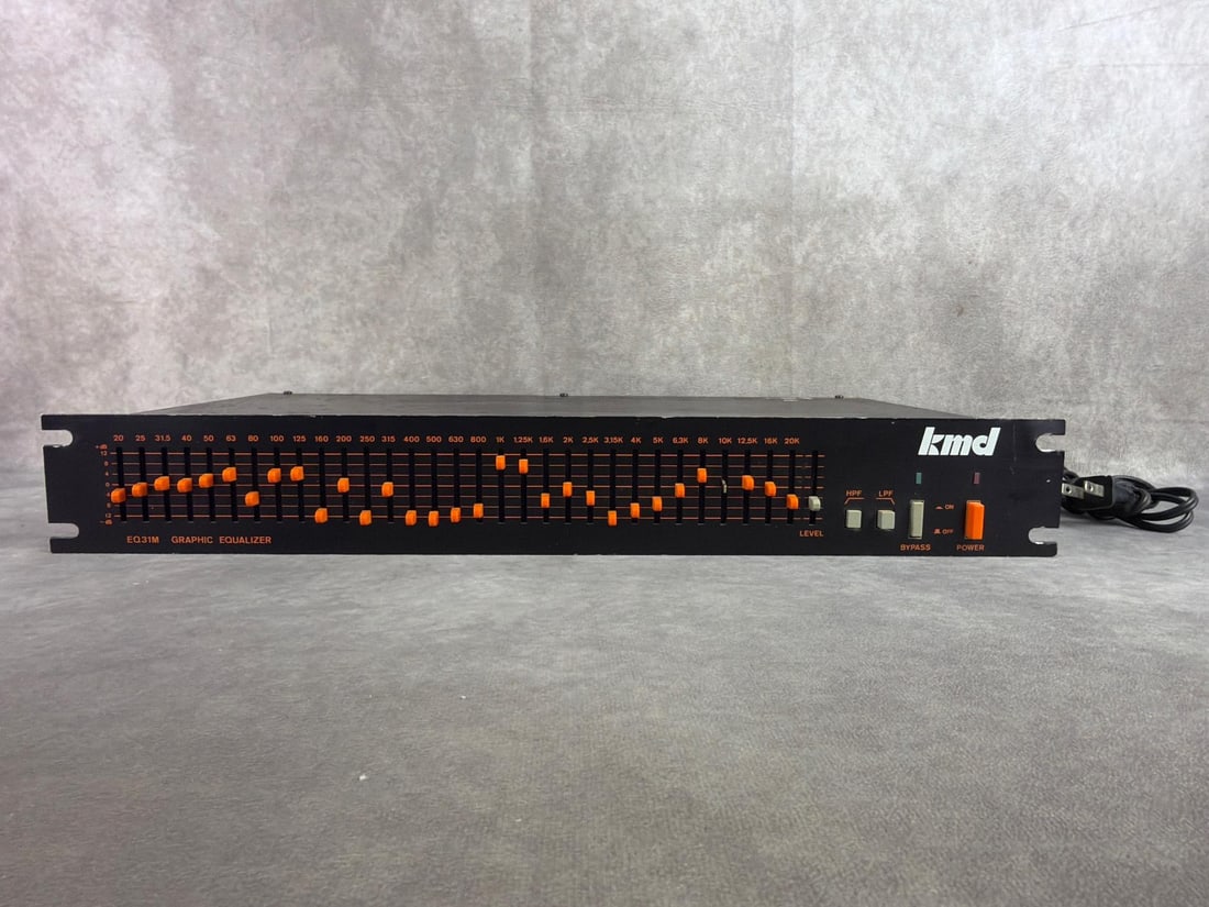 KMD Equalizer & Behringer D1400P - 2