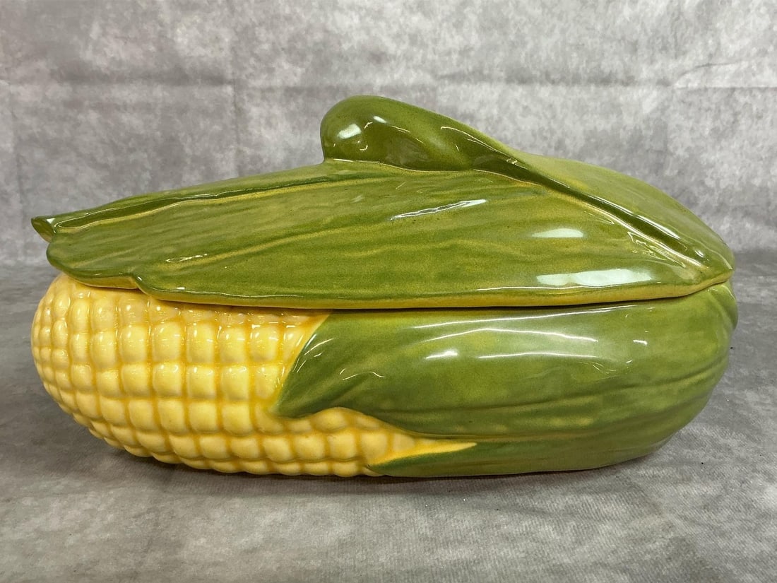 Shawnee Corn King Pottery - 2