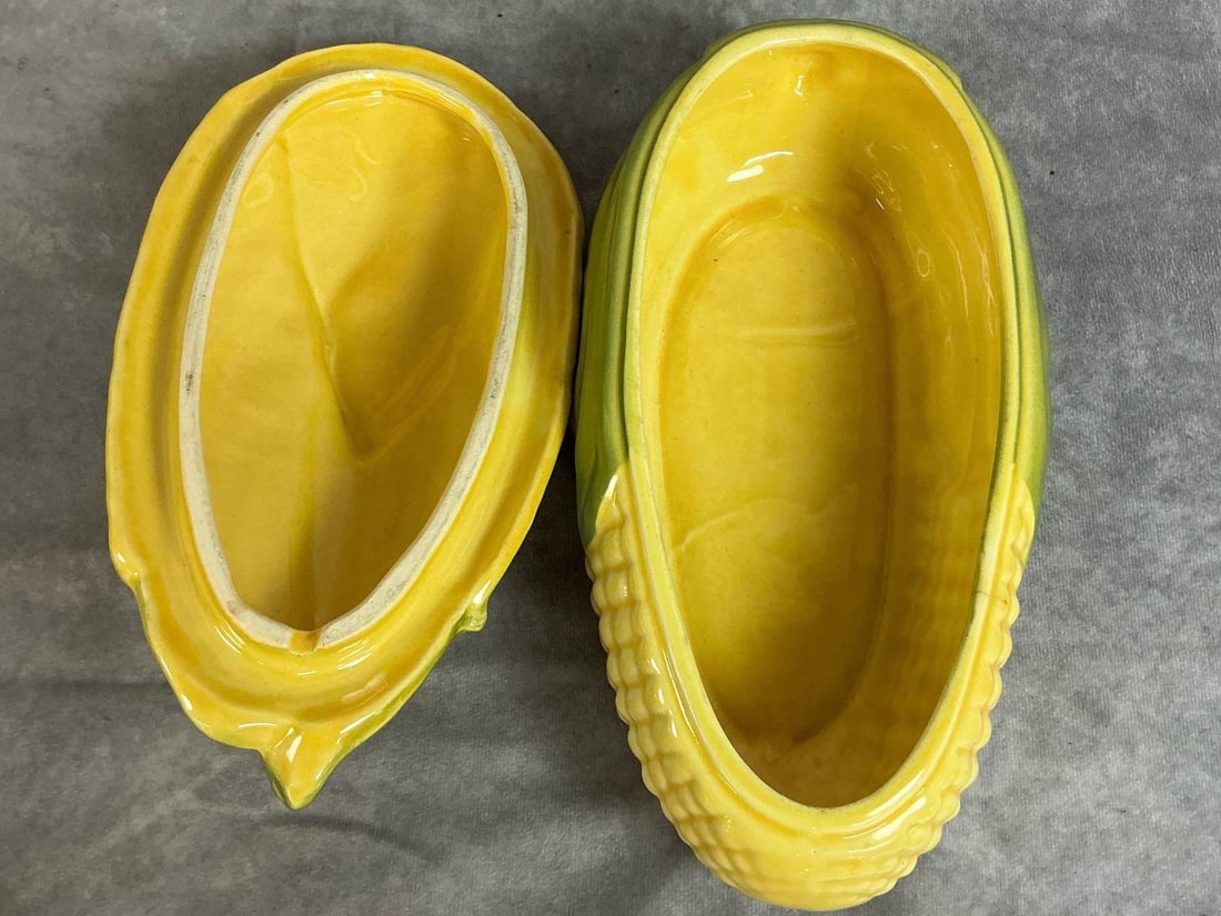 Shawnee Corn King Pottery - 3