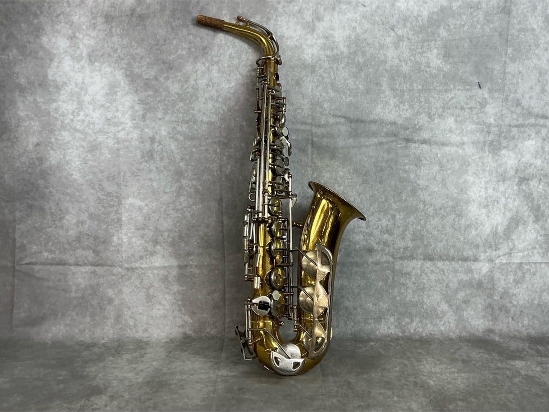 Conn Saxophone (1 of 5)