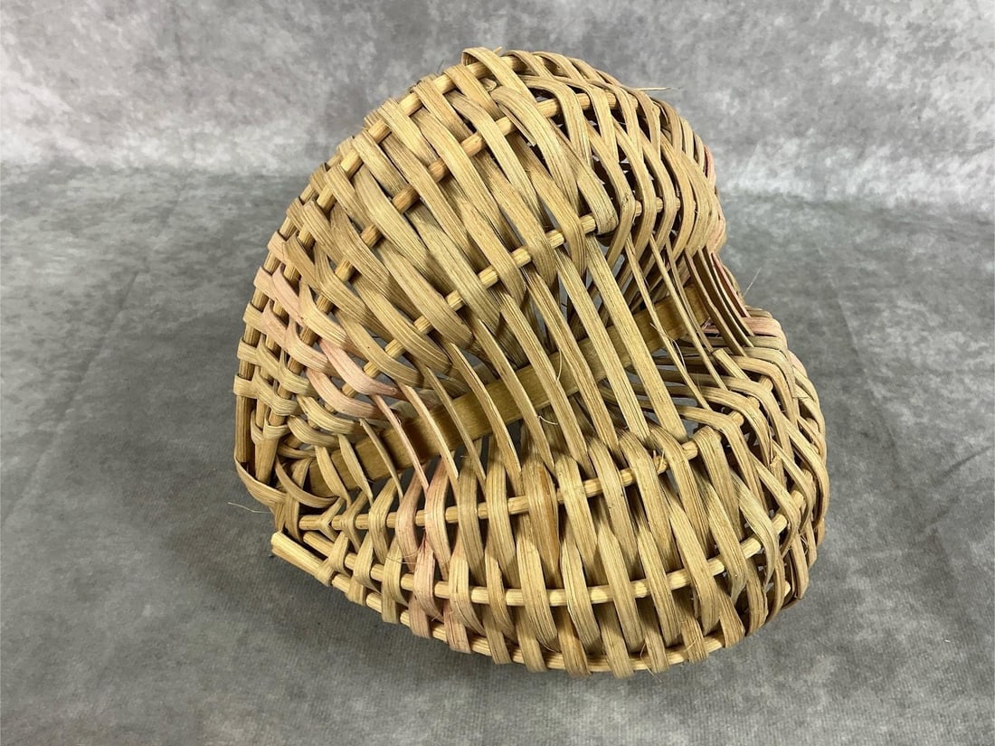 Baskets & Rolling Pins - 7