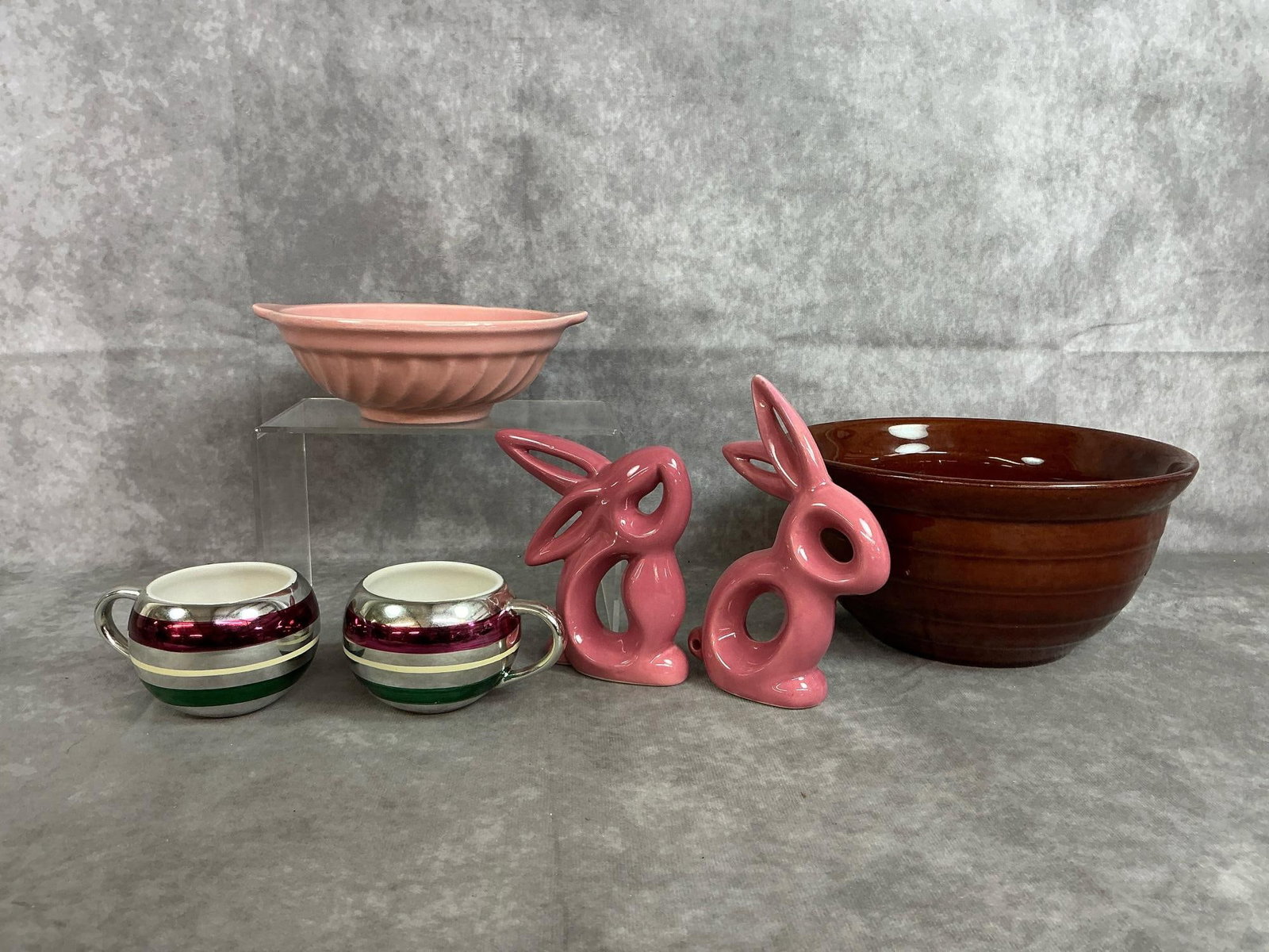 Vintage Bowls & Holiday Fun Finds: Six early to mid 1900s items. Marcrest oven proof stoneware brown mixing bowl, and Poppy Trail by Metox #512 lug coupe pink soup bowl. Includes two Art Deco porcelain teacups with Holiday ribbon