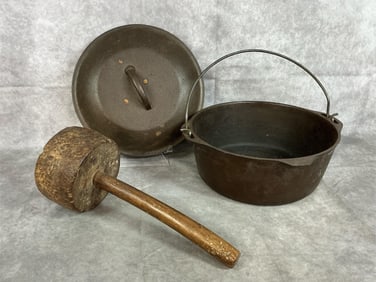 Cast Iron Dutch Oven & Large Mallet
